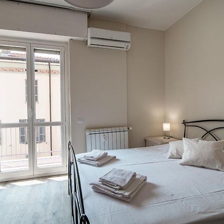 Lovely Suite With Private Parking In Como Exterior foto