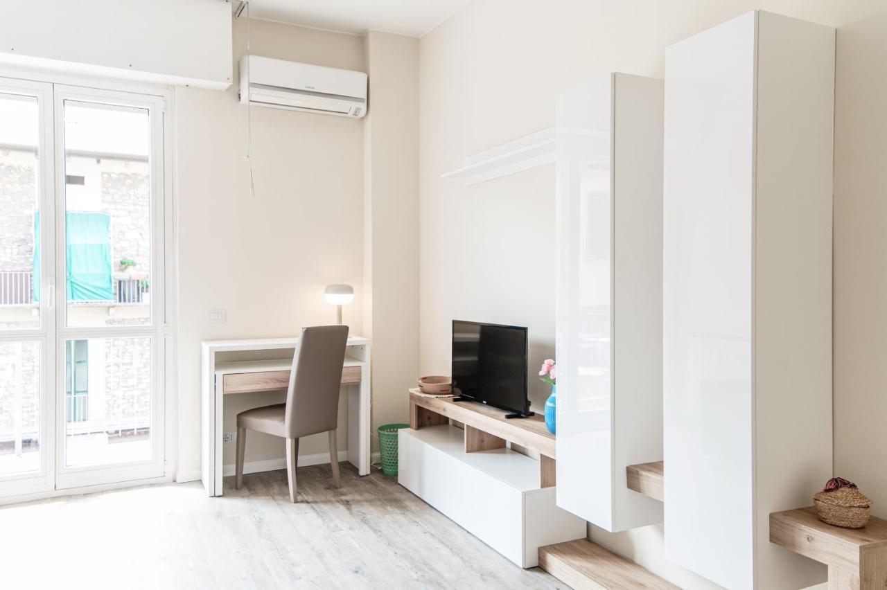Lovely Suite With Private Parking In Como Exterior foto